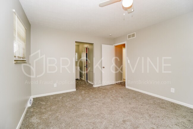 Building Photo - 1717 Demorest Rd