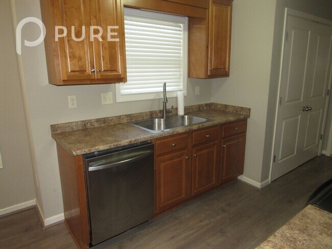 Building Photo - 2021 Hidden Forest Ln