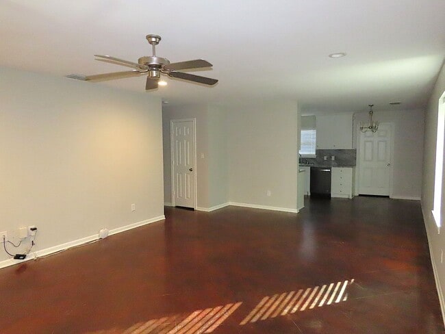 Building Photo - Updated 2 Bedroom, 1 Bath Duplex in Whiteh...