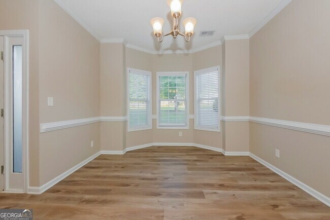 Building Photo - 209 Hunters Chase