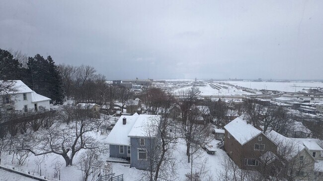 Building Photo - 1712 W 3rd St