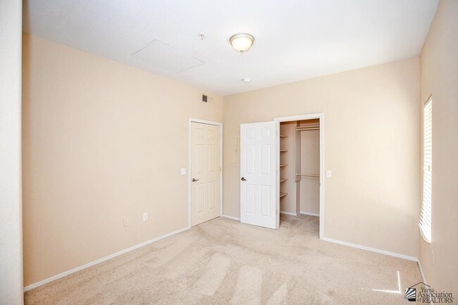 Building Photo - 3565 W 22nd St