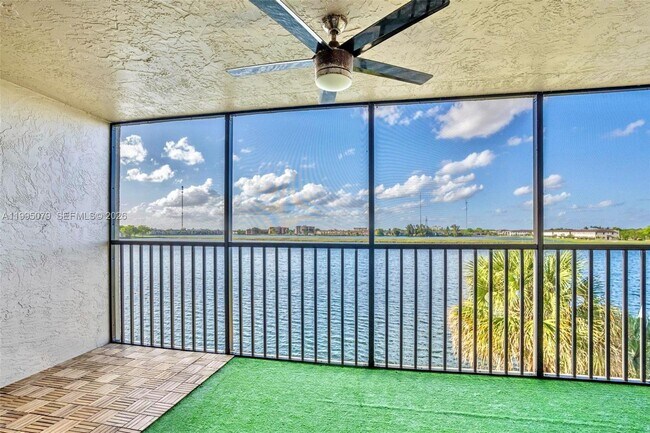 Building Photo - 605 Ives Dairy Rd