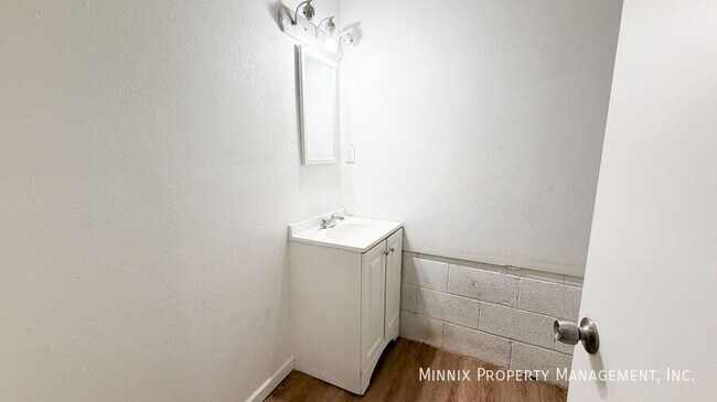 Building Photo - 3702 Avenue R