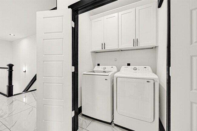 Building Photo - 13106 Donegal Way