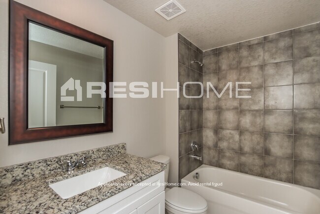 Building Photo - HOME FOR RENT!! One month free!