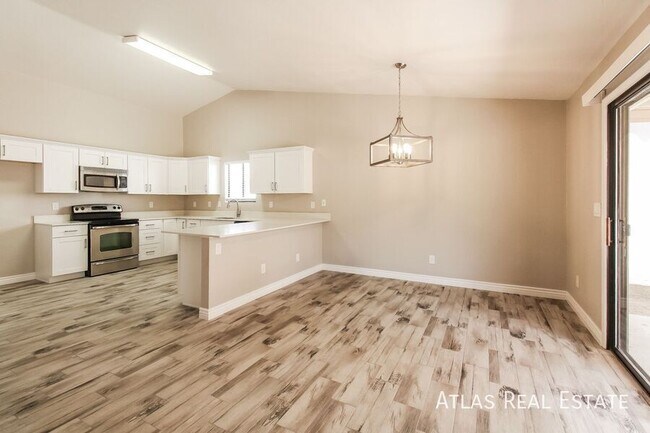 Building Photo - 8009 S Carbury Way