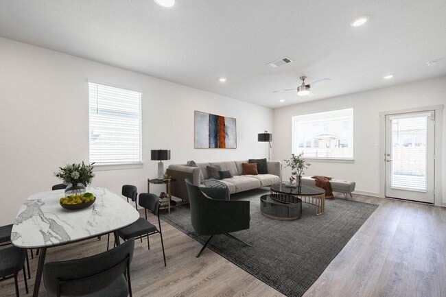 Building Photo - 225 New Hampton Wy