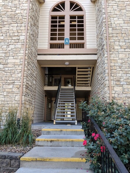 Building Photo - 2575 S Syracuse Way