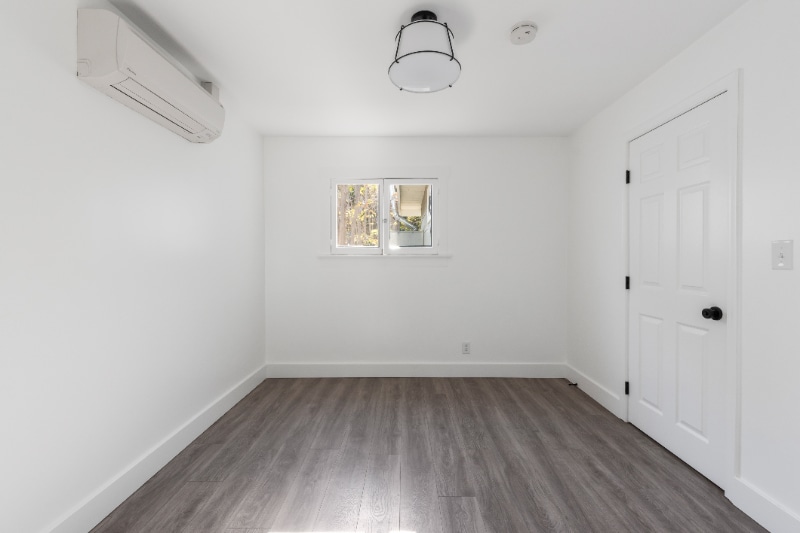 Building Photo - 1446 E Topeka St