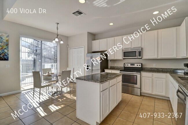 Building Photo - 400 Viola Dr