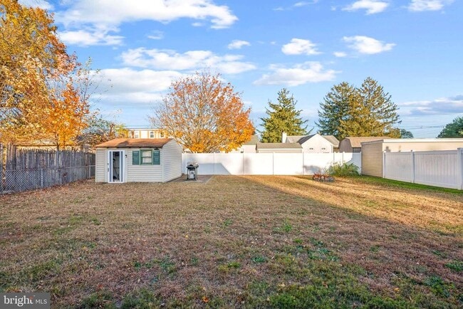 Building Photo - 610 Lee Ave