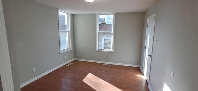 Building Photo - 107 Indiana Ave