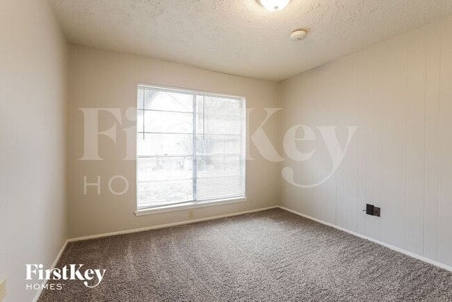 Building Photo - 6114 Knotty Post Ln