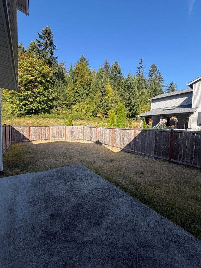 Building Photo - 1479 Burnside Pl