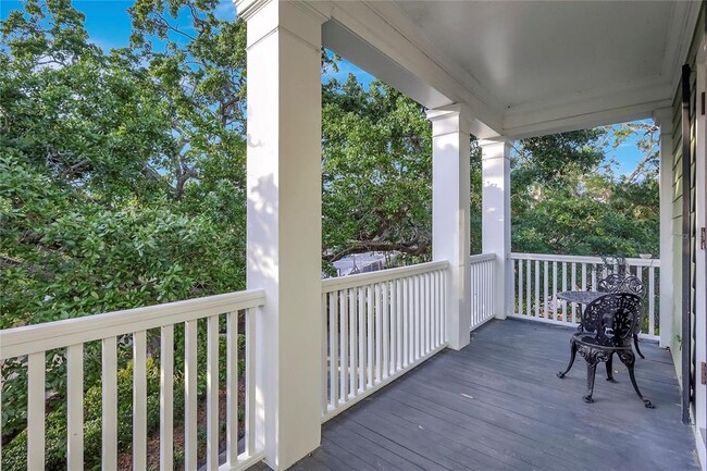 Building Photo - 6220 Bayshore Blvd