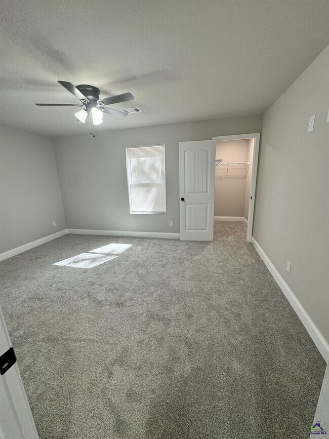 Building Photo - 301 Doyle St