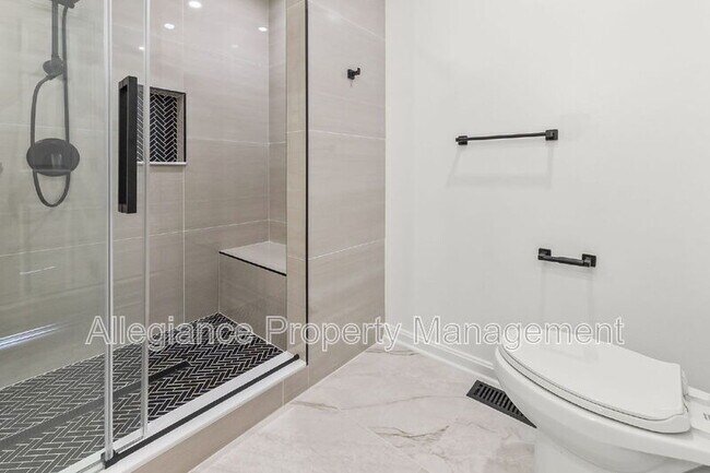 Building Photo - 45490 Whistling Terrace