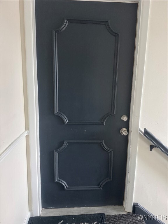 Building Photo - 95 Carriage Dr