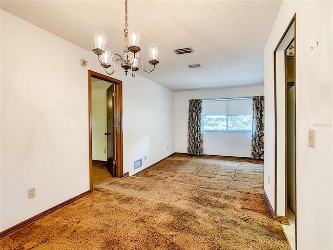 Building Photo - 5515 Albert Dr