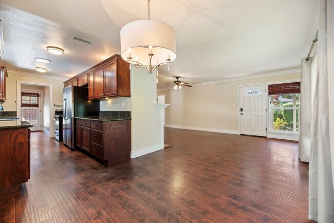 Building Photo - Stunning Riverside Home for Rent- Solar, E...