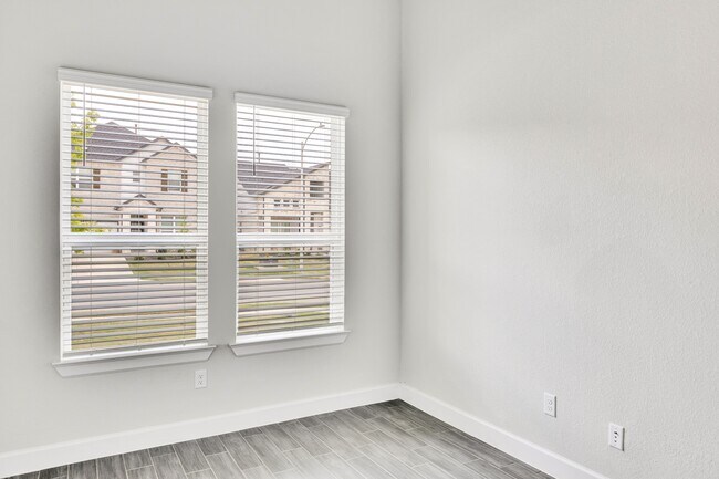 Building Photo - 4702 Sea Salt Dr