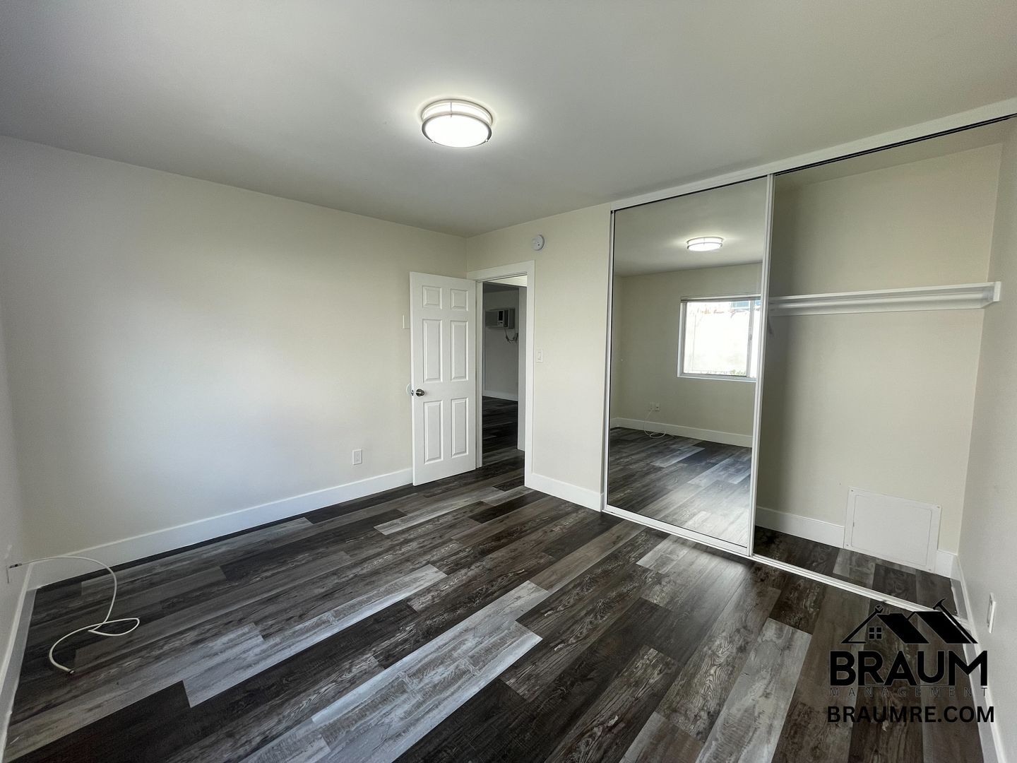 Building Photo - 5611 Fulcher Ave