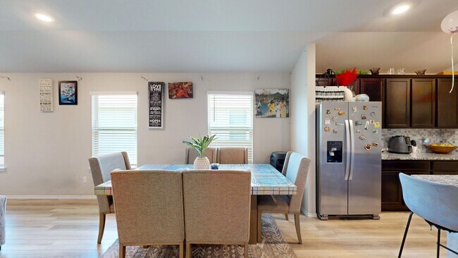 Building Photo - 2 WEEKS FREE RENT + $2,195 + COMMUNITY SWIMMING POOL IN TEMPLE!!