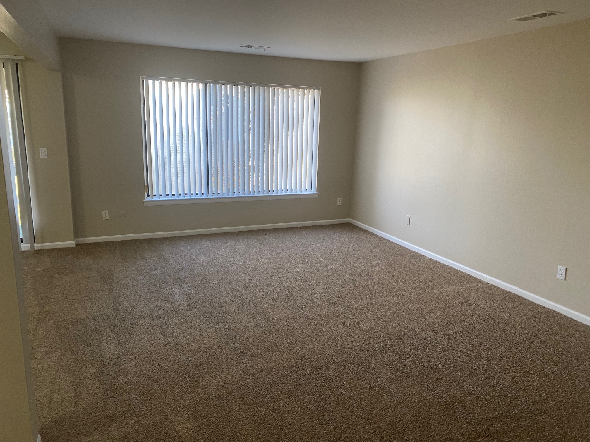Living Room 2 - 16150 N Park Dr