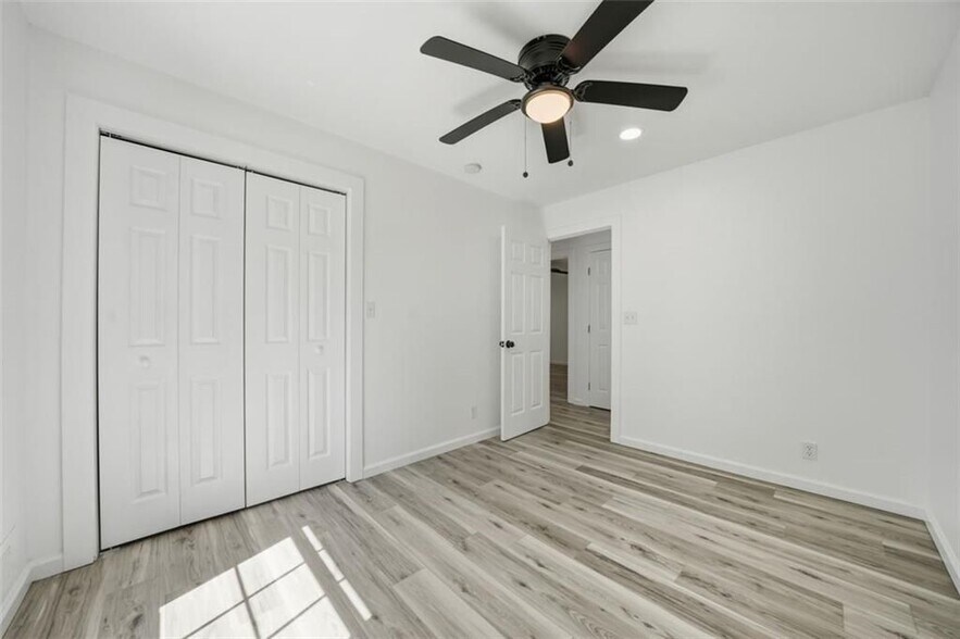 Building Photo - 3920 Wedgefield Cir