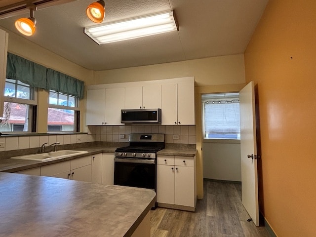 Building Photo - 1630 Lusitana St