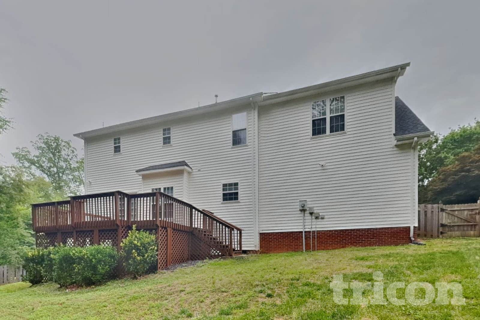 Building Photo - 1017 Woodland Pointe Dr