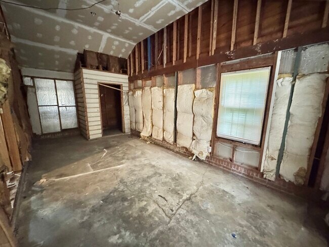 Building Photo - 3924 Cheryl Dr