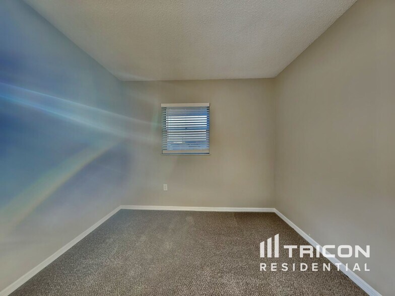 Building Photo - 10811 La Vista Loop