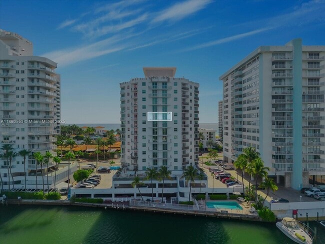 Building Photo - 5880 Collins Ave