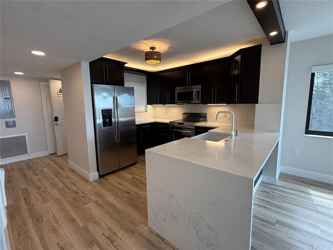 Building Photo - 4823 Ebbtide Ln