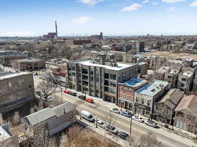 Building Photo - 1718 S Halsted St