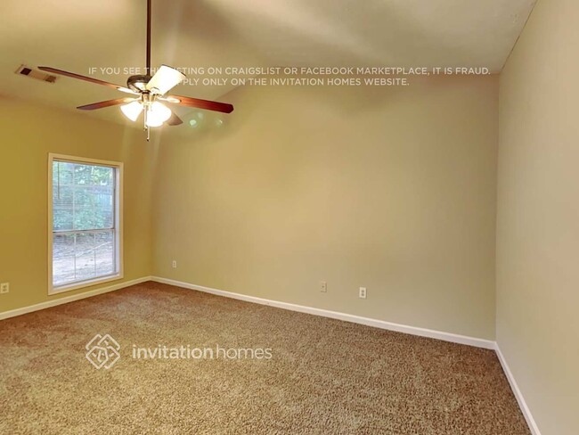 Building Photo - 2041 Flint Hill Dr