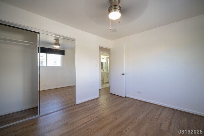 Building Photo - 1402 Piikoi St