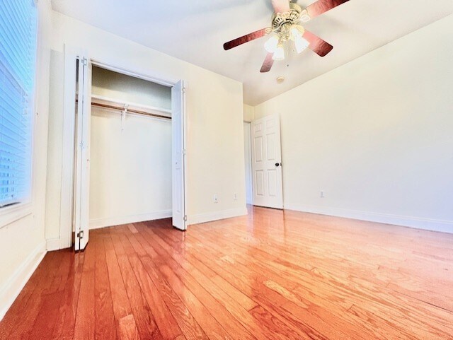 Building Photo - 2203 Inverness Dr