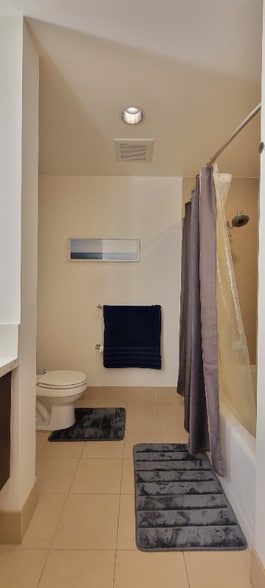 Building Photo - 1111 S Grand Ave