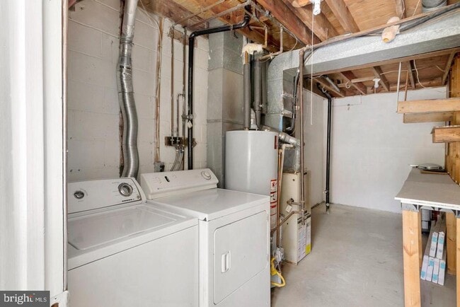 Building Photo - 1132 James Madison Cir