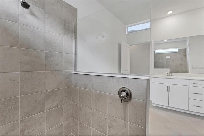 Building Photo - 19075 Cabernet Ct