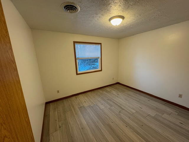 Building Photo - 2-Bed in the Heart of Troy – 900 Sq. Ft. of Cozy Living!"