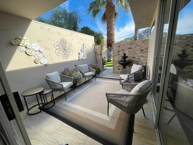 Building Photo - 76990 Lark Dr