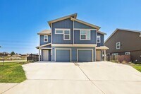 Building Photo - 12100 Scarlet Sleeve Wy