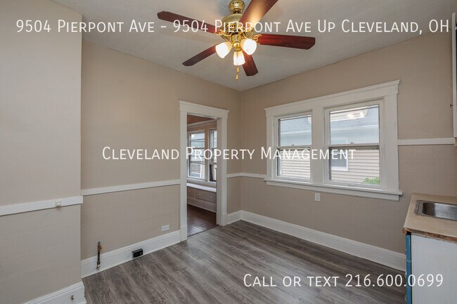 Building Photo - Charming Cleveland Duplex