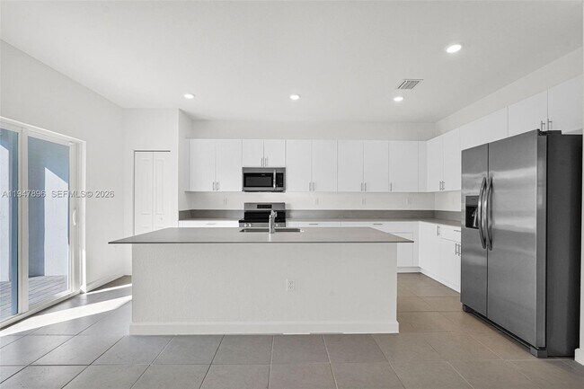 Building Photo - 27210 SW 159th Path