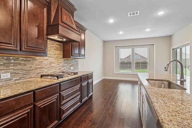 Building Photo - 1702 Veneto Dr