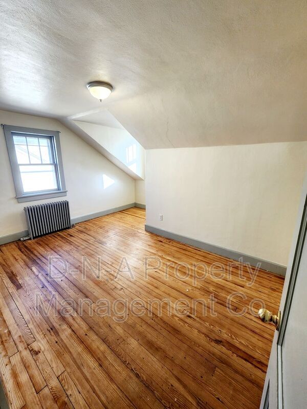 Building Photo - 143 Leafy Greene St